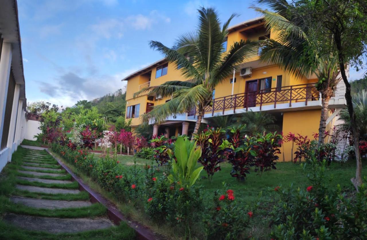 Hotel Soberao Esmeraldas Kültér fotó