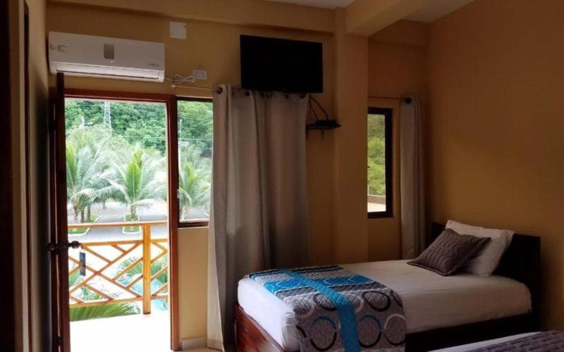 Hotel Soberao Esmeraldas Kültér fotó