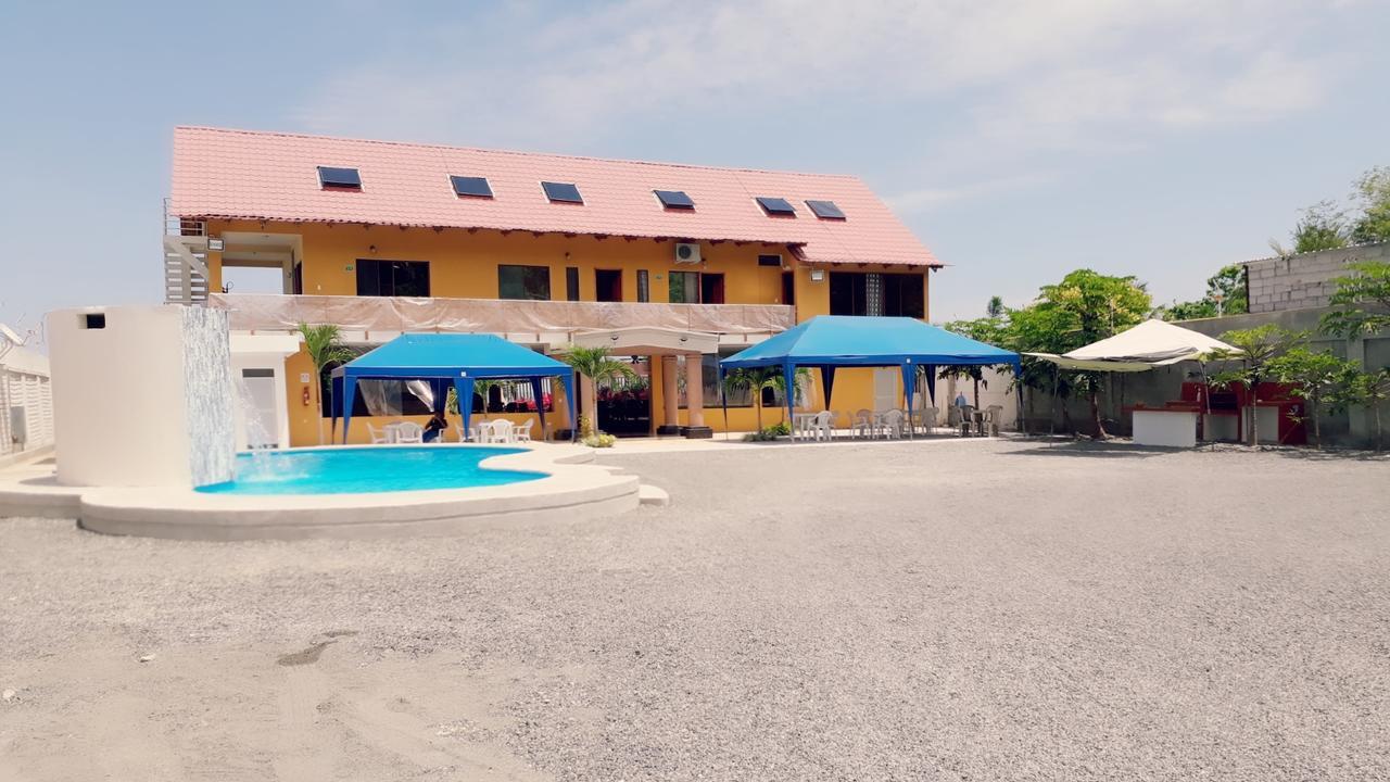 Hotel Soberao Esmeraldas Kültér fotó