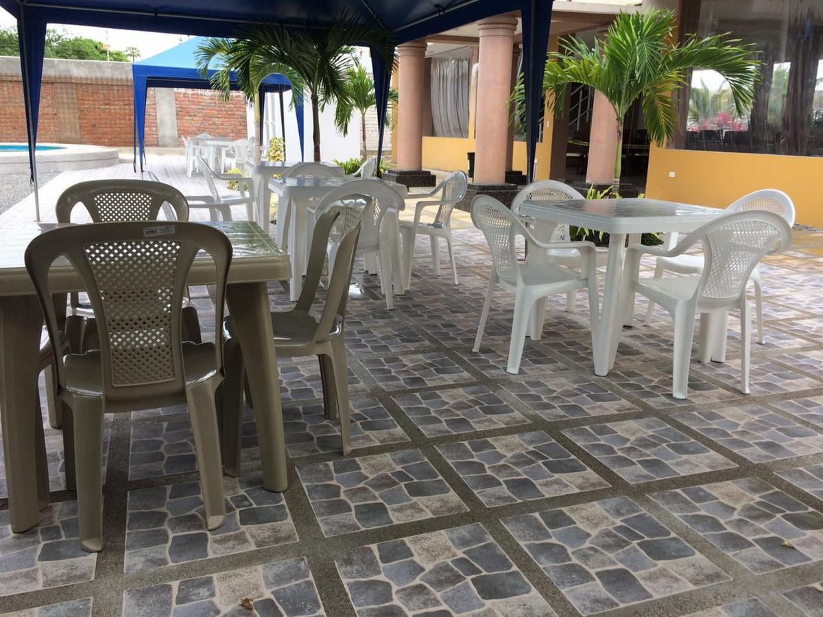 Hotel Soberao Esmeraldas Kültér fotó