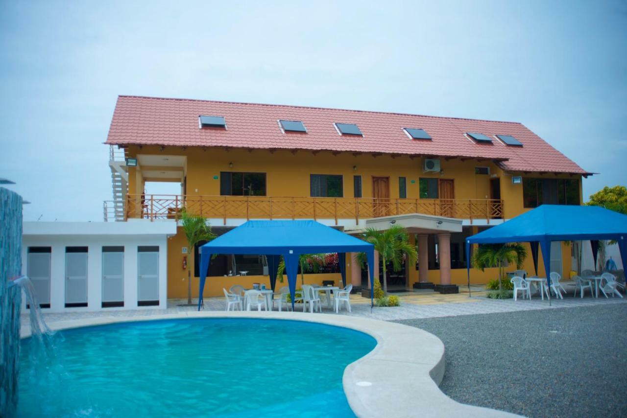 Hotel Soberao Esmeraldas Kültér fotó