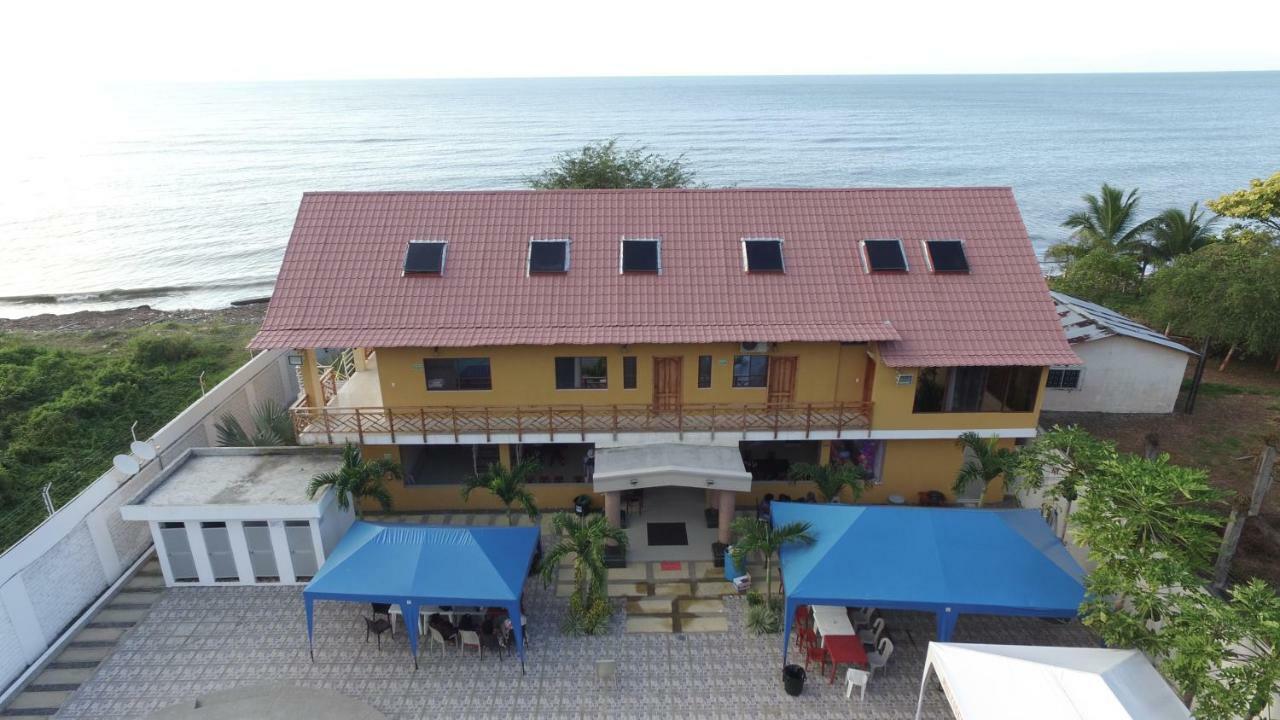 Hotel Soberao Esmeraldas Kültér fotó