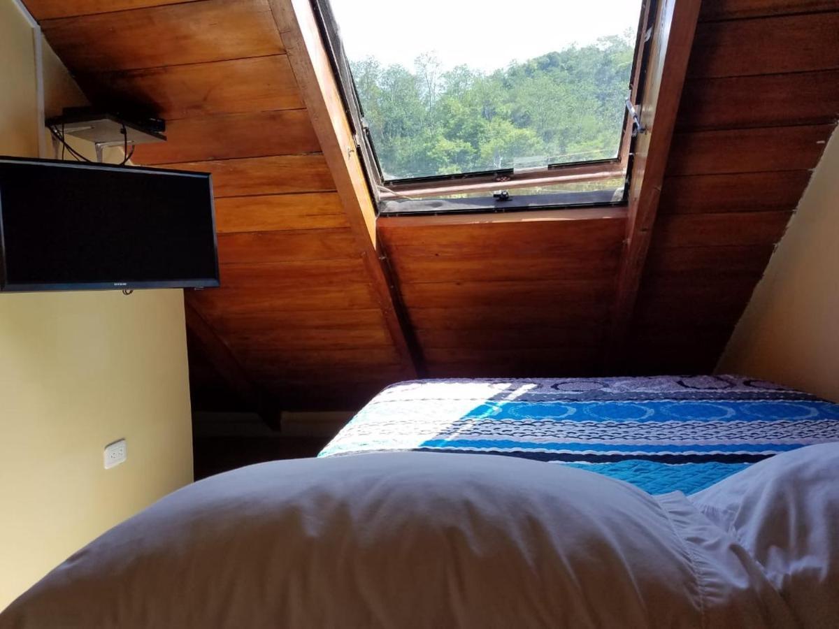 Hotel Soberao Esmeraldas Kültér fotó